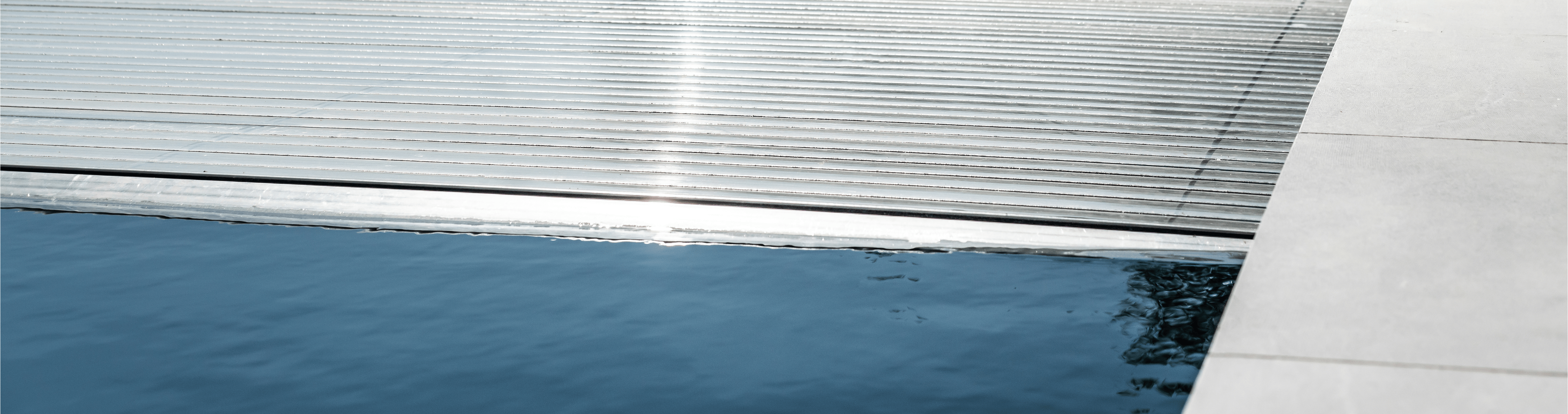 lamellenafdekking zwembad